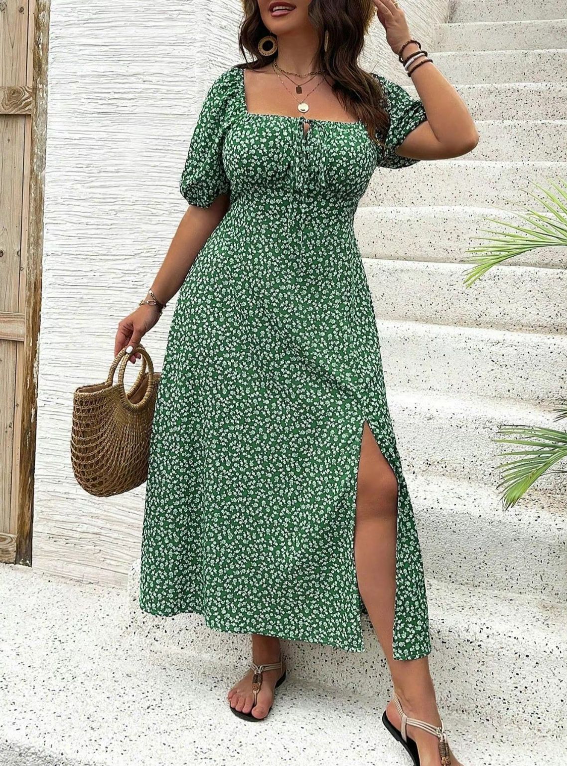 [Plus Size] Ditsy Floral Dress