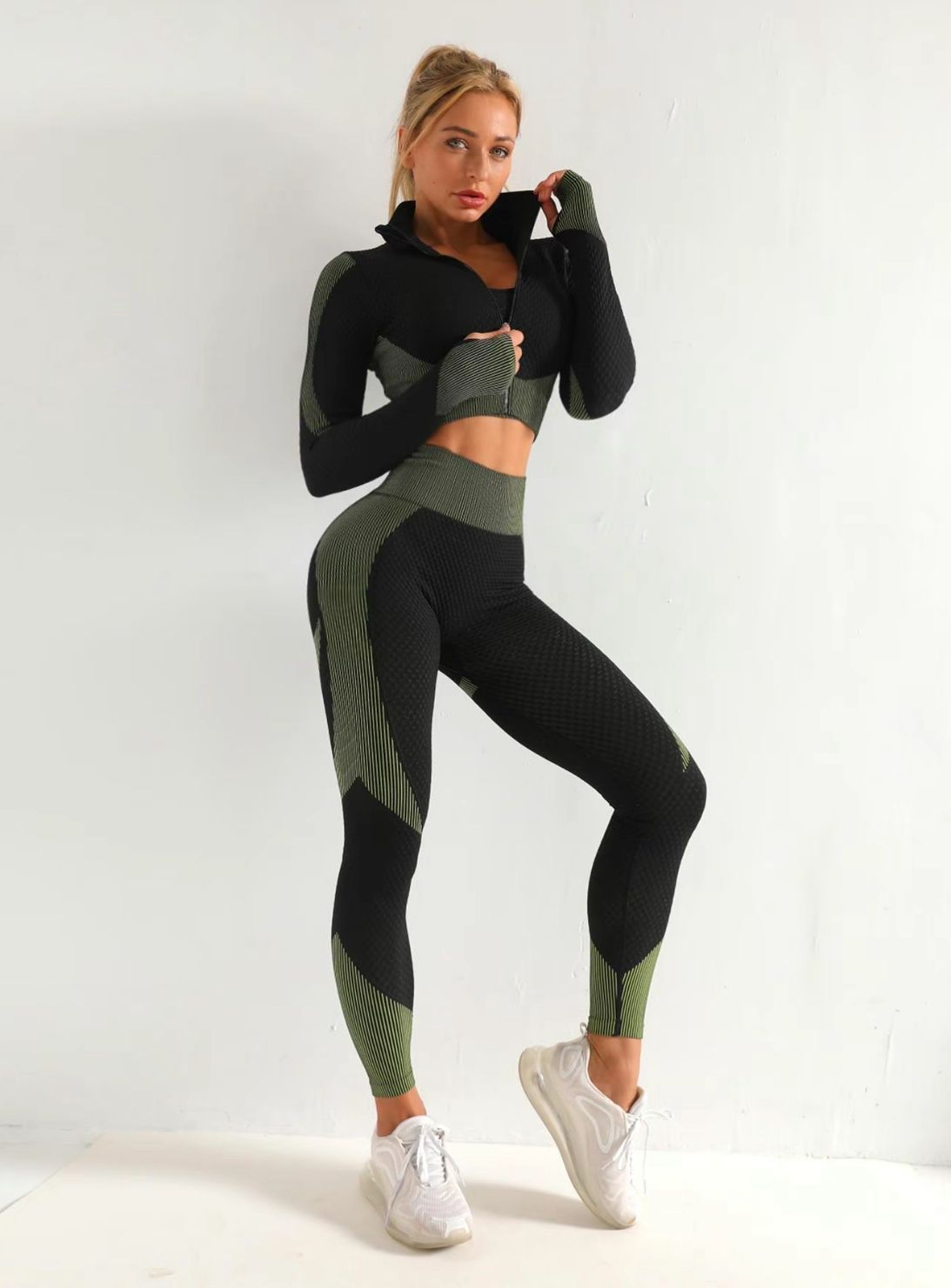 Color block zip up set. [Plus Sizes]